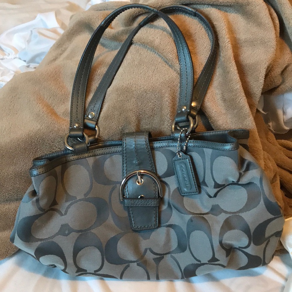Coach purse - Picture 1 of 4